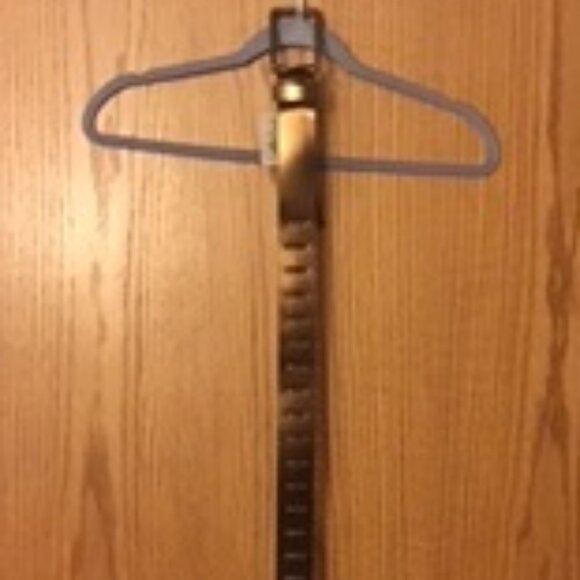 Free People Jona Belt Bronze Age Metallic size- MEDIUM/ LARGE - Picture 2 of 3